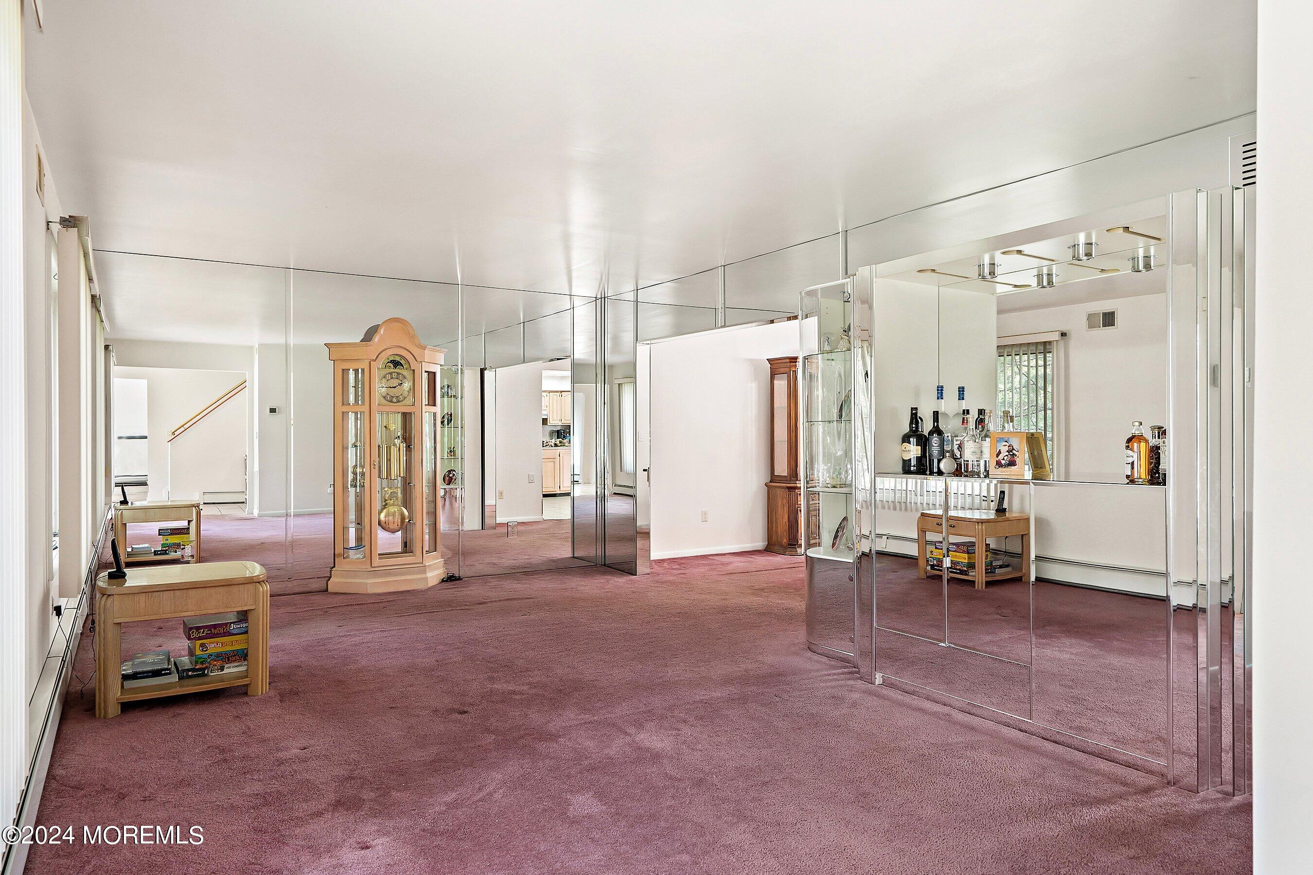 2 Tall Oaks Court Farmingdale NJ 07727