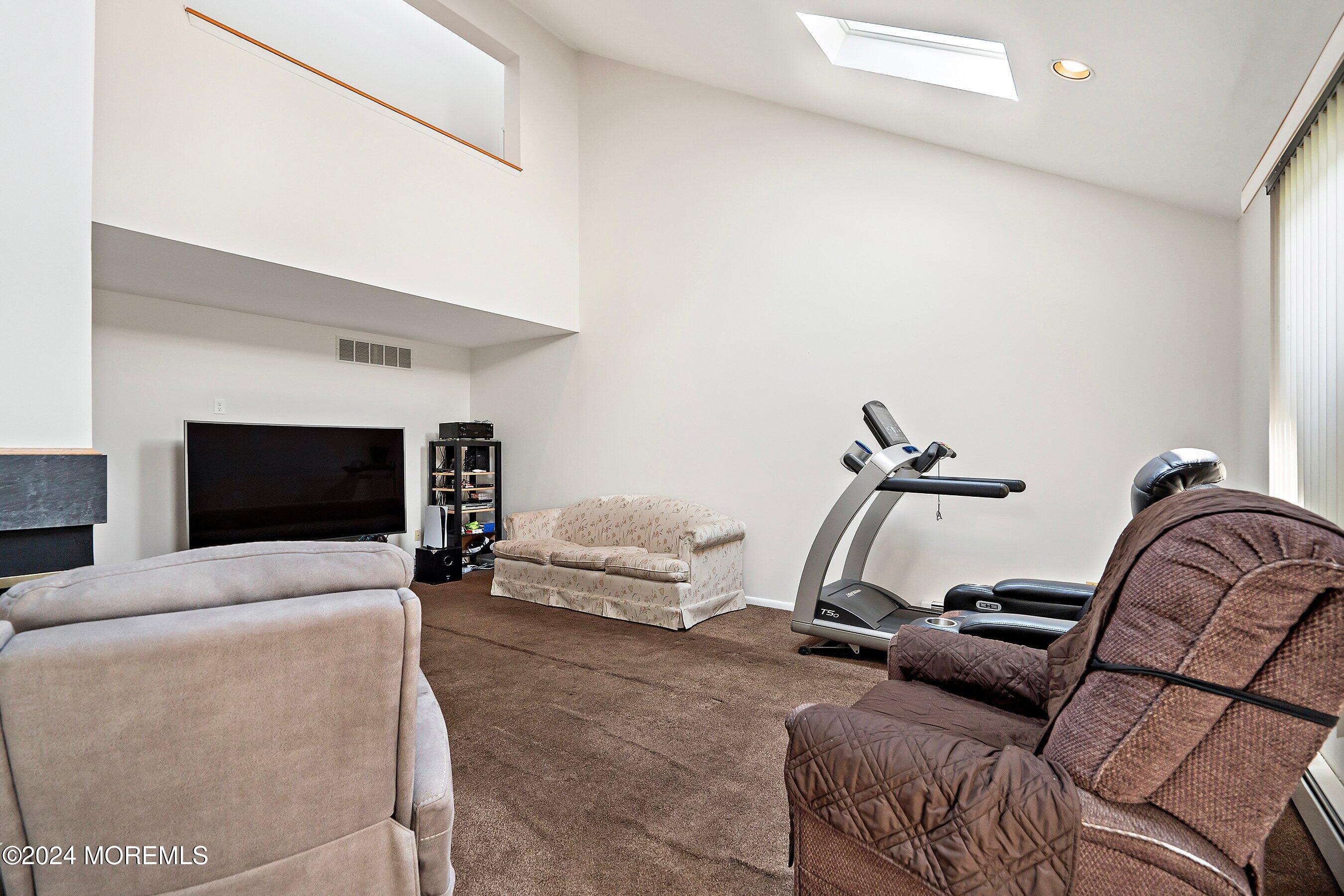 2 Tall Oaks Court Farmingdale NJ 07727