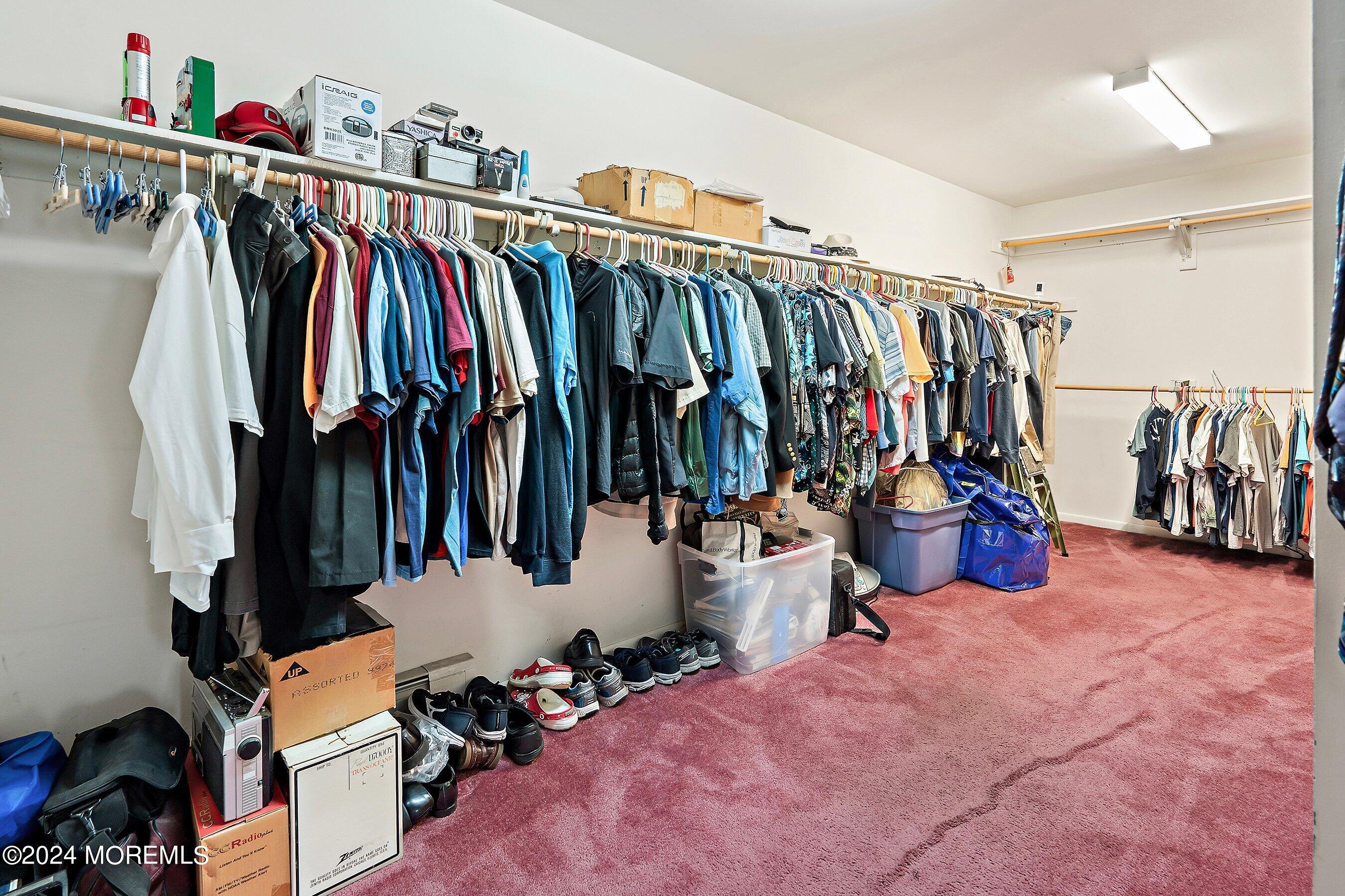 2 Tall Oaks Court Farmingdale NJ 07727