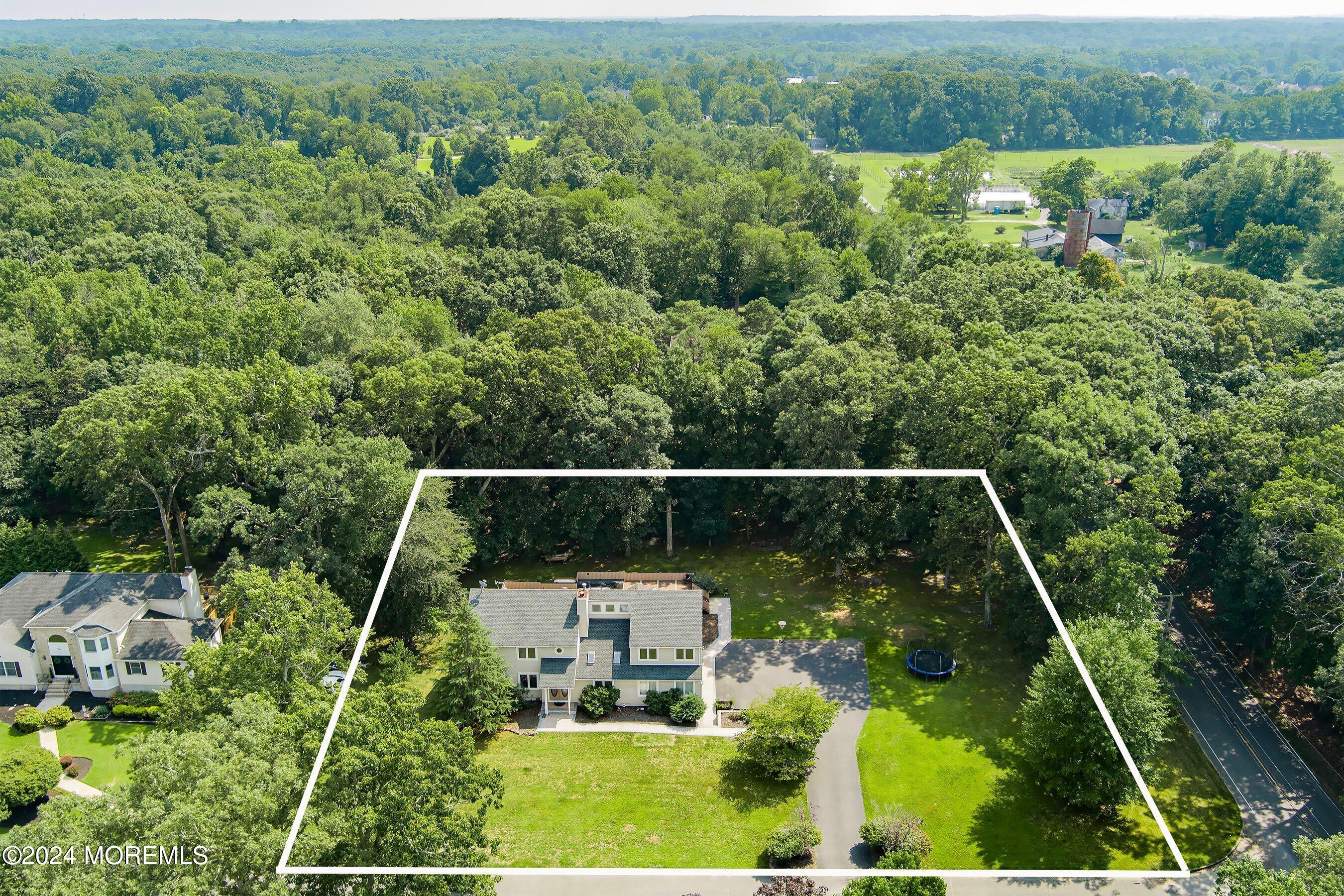 2 Tall Oaks Court Farmingdale NJ 07727