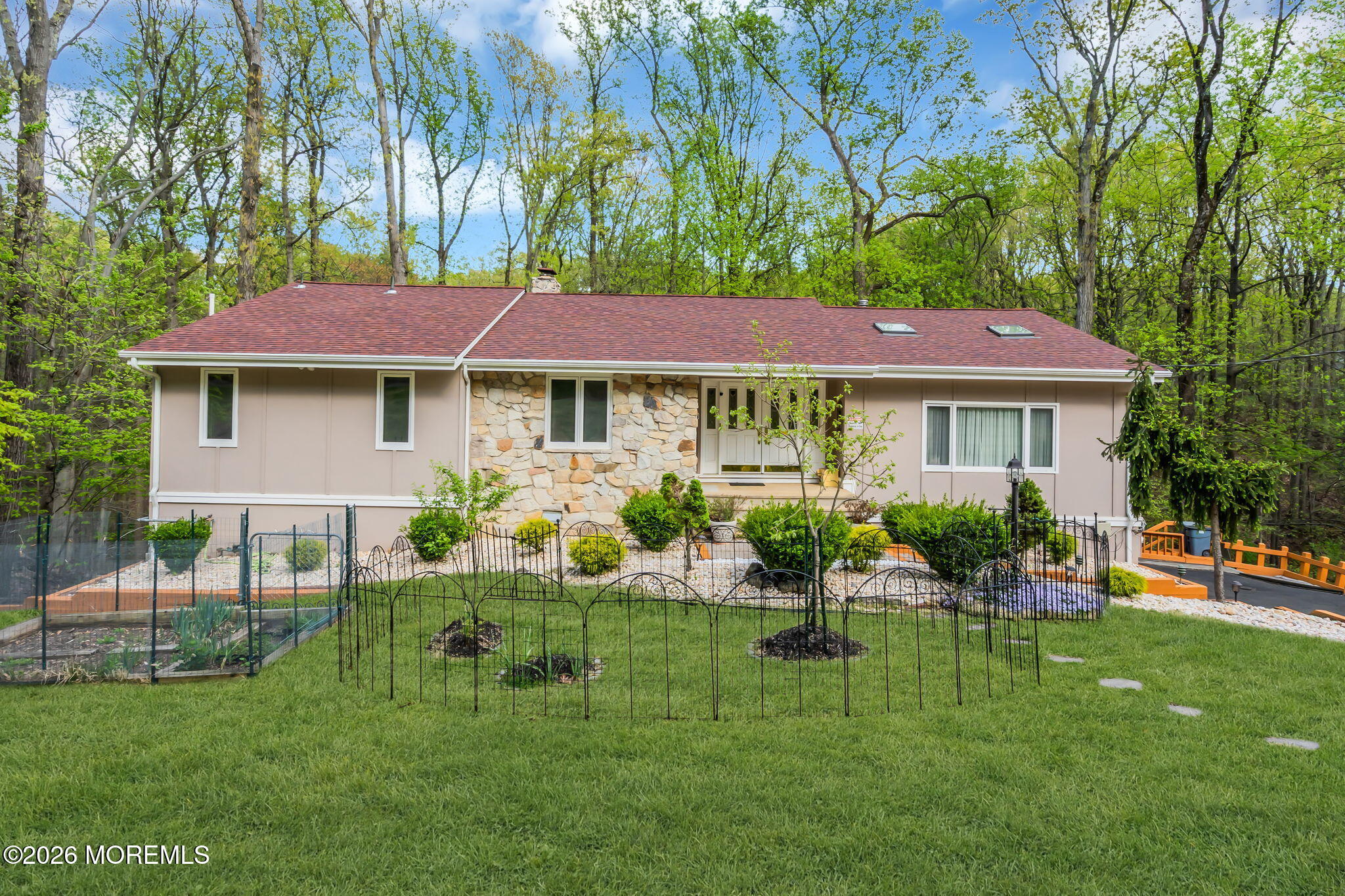 Holmdel NJ, 30 Mount Drive