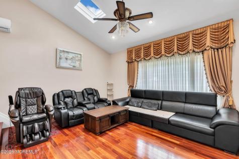 30 Mount Drive Holmdel NJ 07733