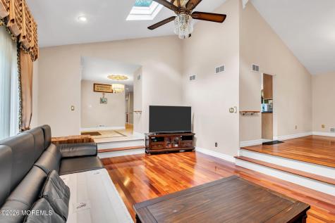 30 Mount Drive Holmdel NJ 07733