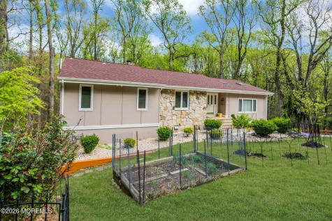 30 Mount Drive Holmdel NJ 07733