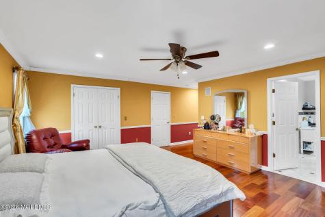 30 Mount Drive Holmdel NJ 07733
