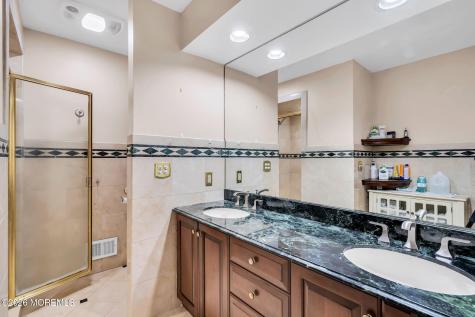 30 Mount Drive Holmdel NJ 07733