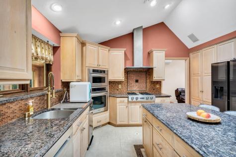 30 Mount Drive Holmdel NJ 07733