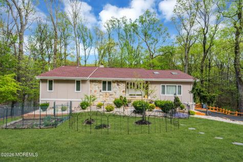30 Mount Drive Holmdel NJ 07733