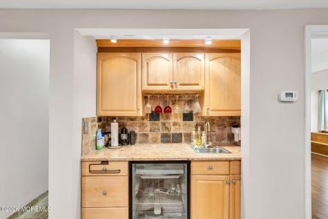 30 Mount Drive Holmdel NJ 07733