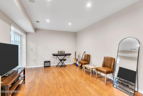 30 Mount Drive Holmdel NJ 07733