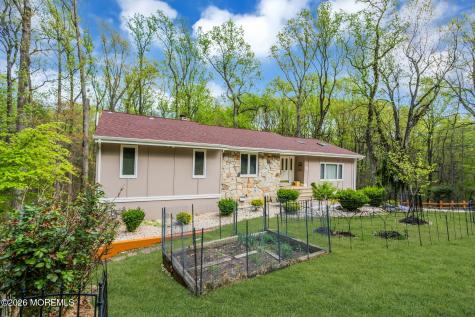 30 Mount Drive Holmdel NJ 07733