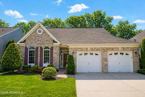 7 Cog Hill Court Jackson NJ 08527