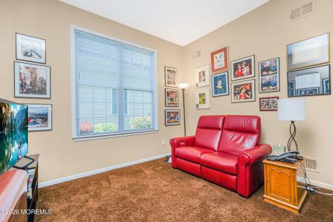 7 Cog Hill Court Jackson NJ 08527