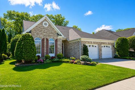 7 Cog Hill Court Jackson NJ 08527