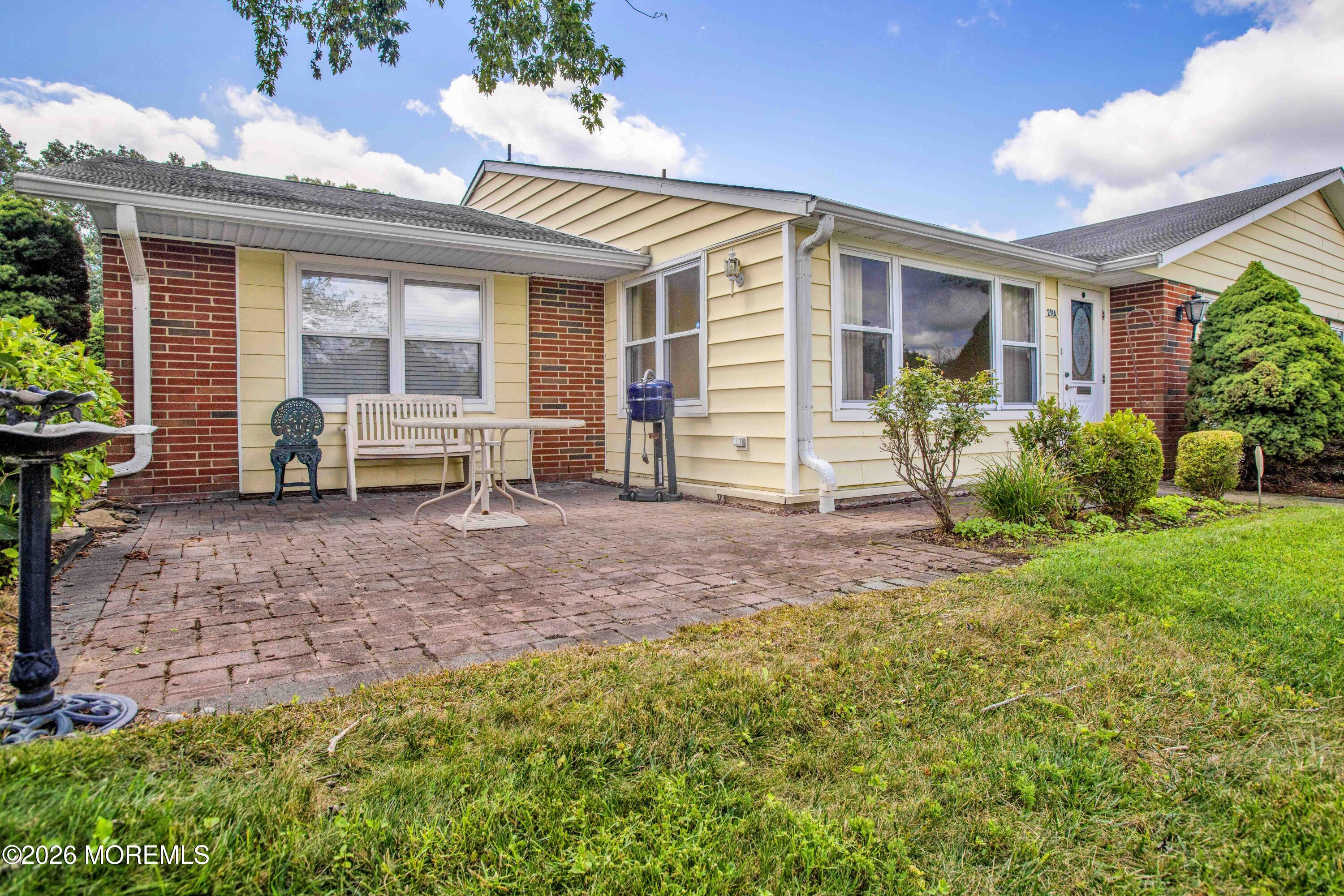 211A Huntington Drive Lakewood NJ 08701