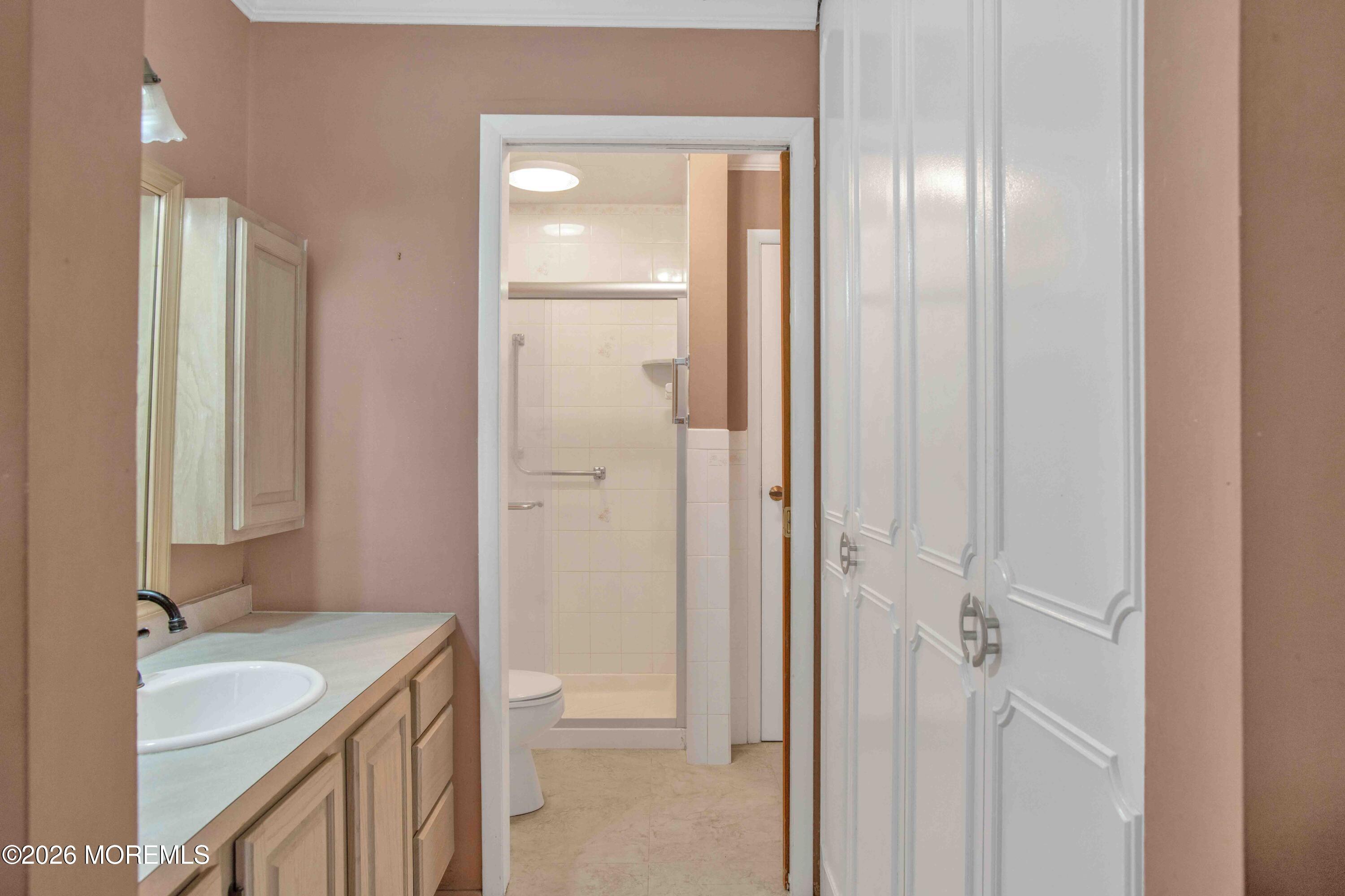 211A Huntington Drive Lakewood NJ 08701
