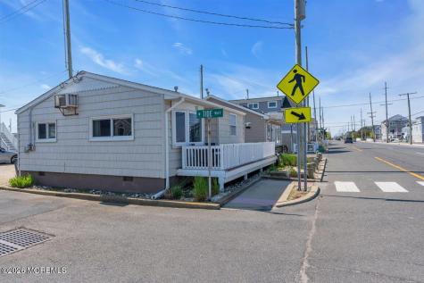 125 W Tide Way Lavallette NJ 08735