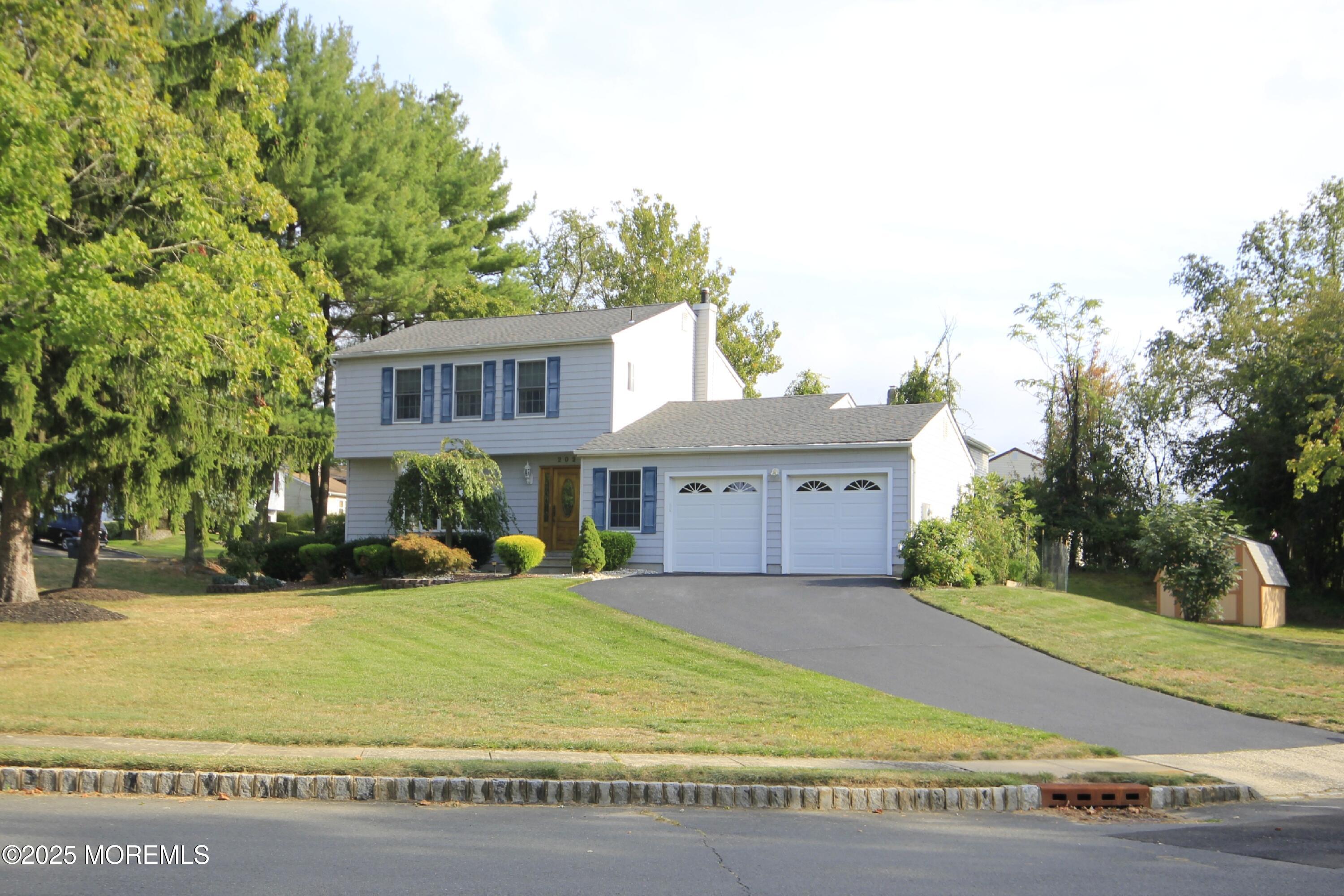 202 Alden Court Aberdeen NJ 07747