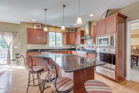 2 Dellaira Court Wrightstown NJ 08562