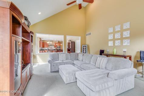 2 Dellaira Court Wrightstown NJ 08562