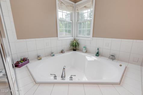 2 Dellaira Court Wrightstown NJ 08562