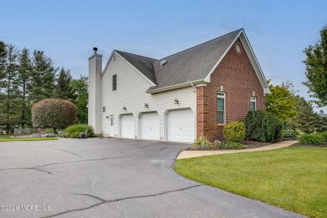 2 Dellaira Court Wrightstown NJ 08562