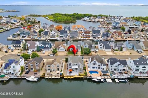 14 Toppinglift Drive Bayville NJ 08721