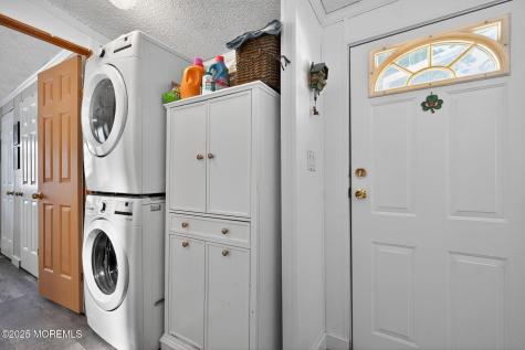 4 South Drive East Windsor NJ 08520