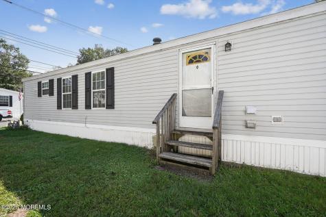 4 South Drive East Windsor NJ 08520