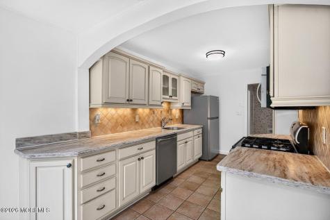 93 N Sunnycrest Drive Little Silver NJ 07739