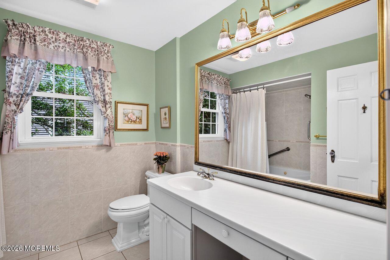 93 N Sunnycrest Drive Little Silver NJ 07739