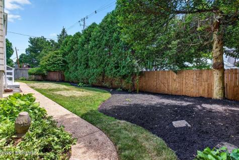 93 N Sunnycrest Drive Little Silver NJ 07739