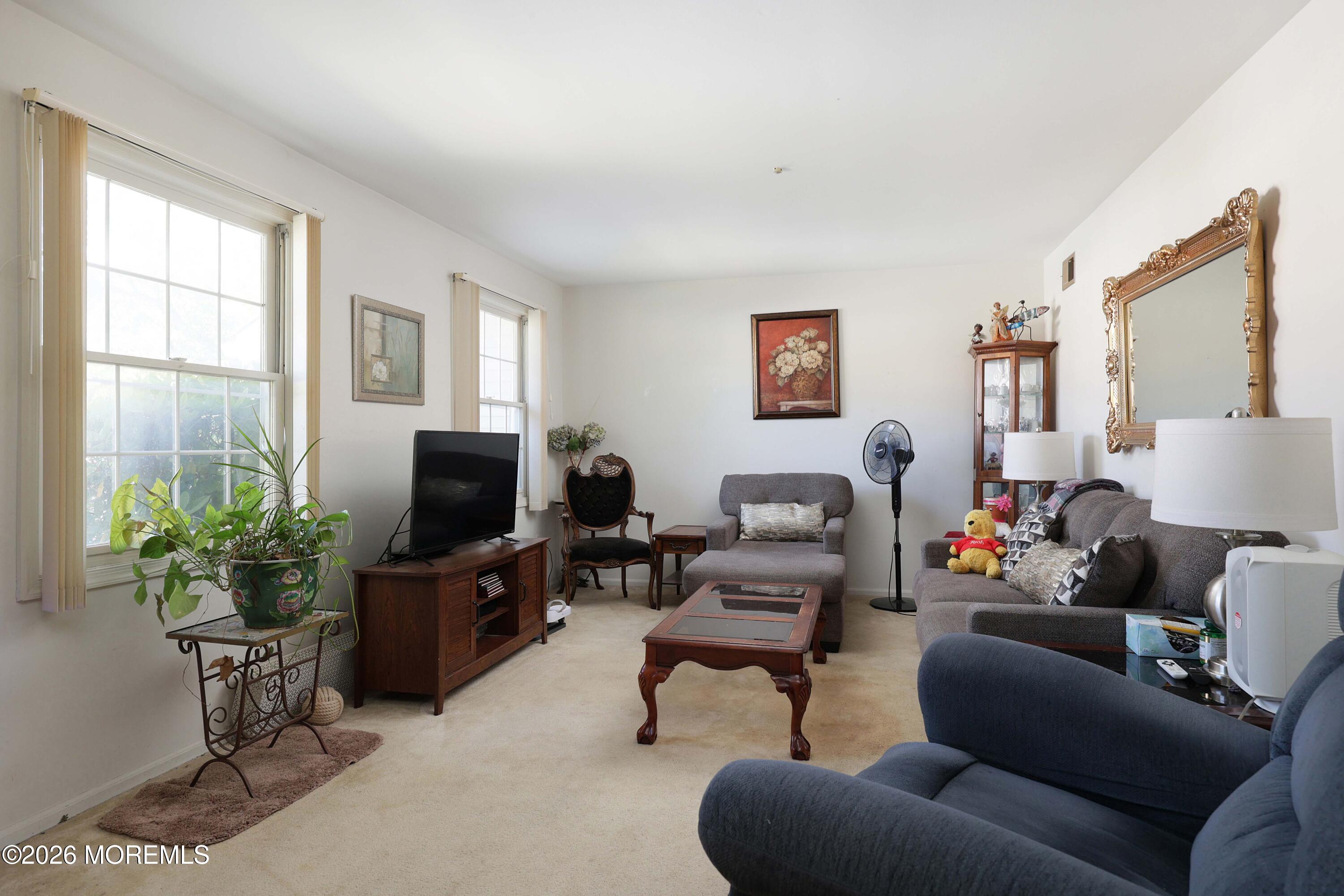 136 Rigi Strasse Freehold NJ 07728