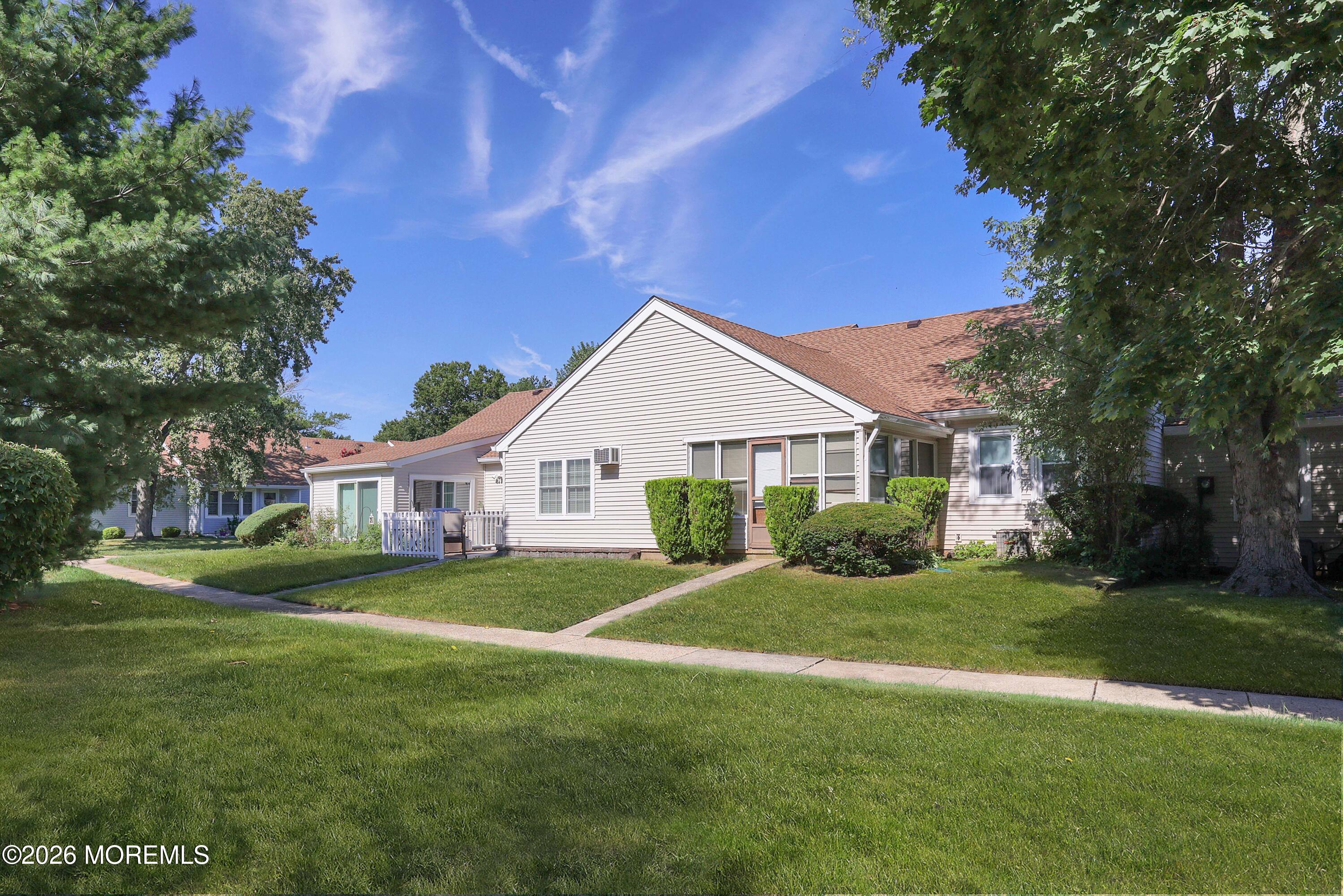 136 Rigi Strasse Freehold NJ 07728
