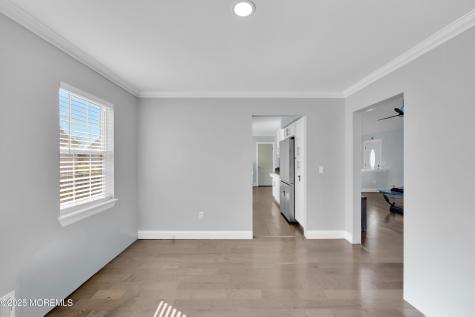 1521 Neptune Avenue Beachwood NJ 08722