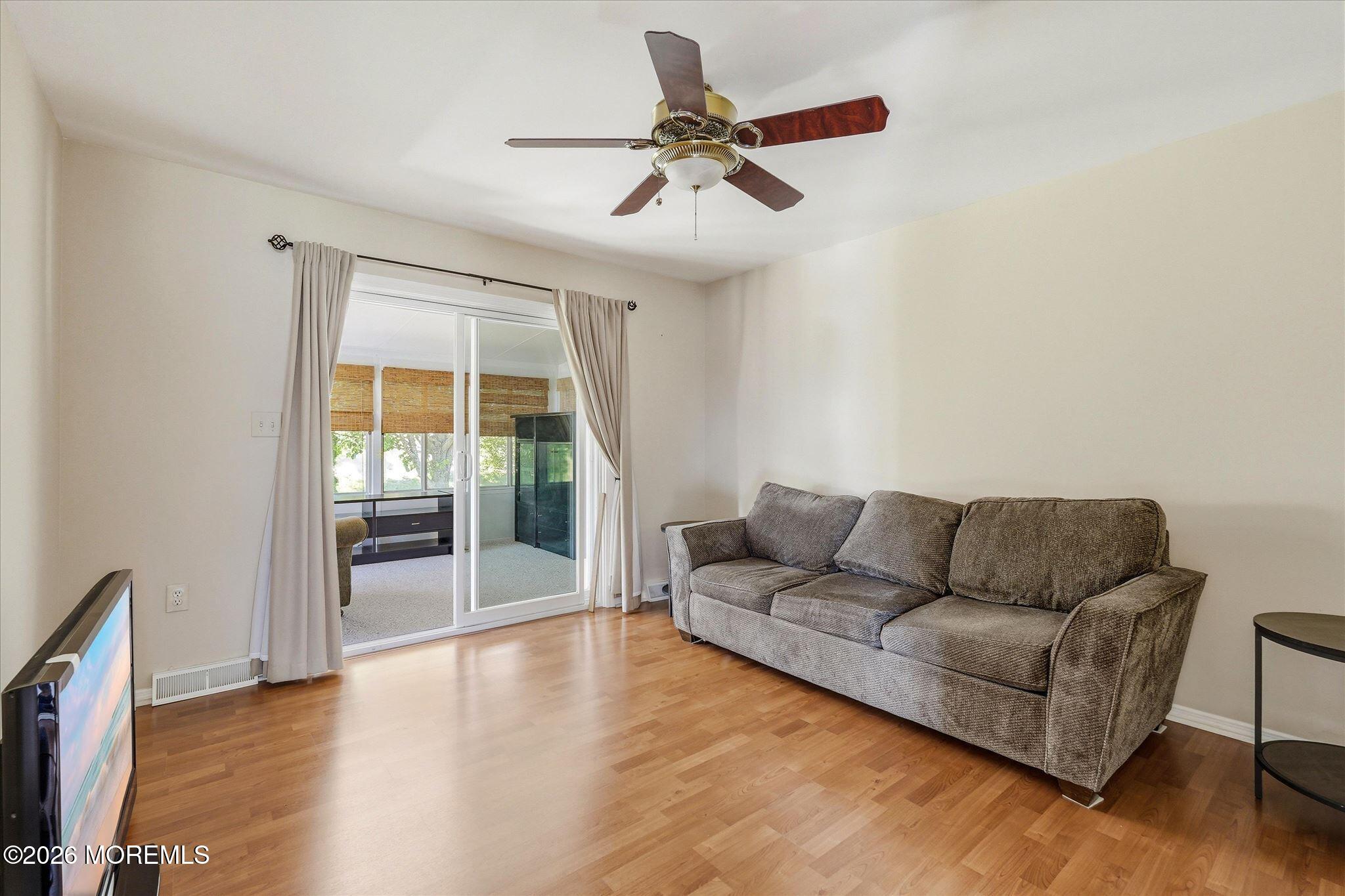 6 Cherry Hill Court Manahawkin NJ 08050