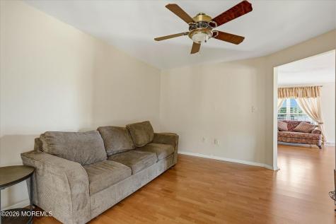 6 Cherry Hill Court Manahawkin NJ 08050