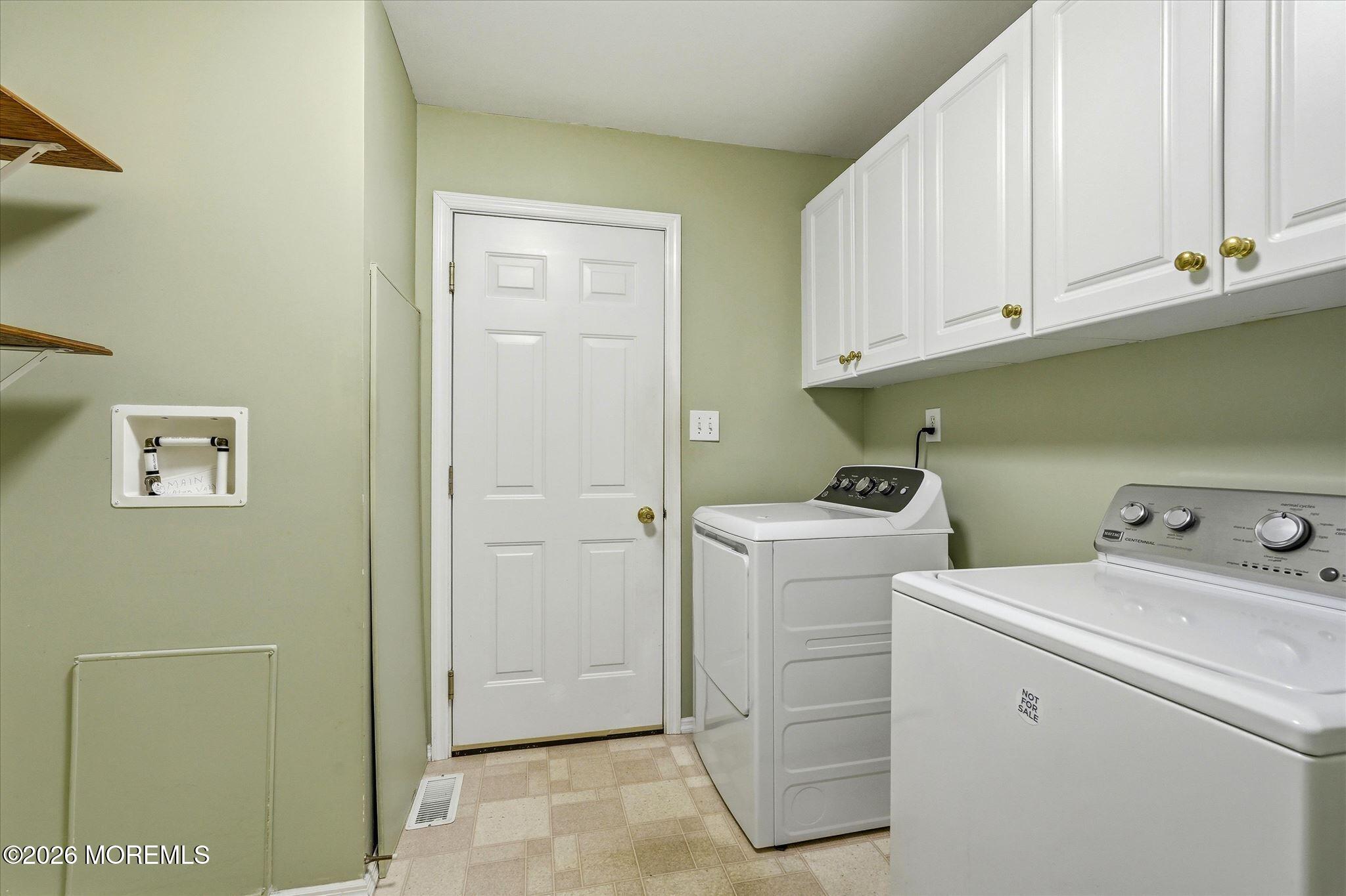 6 Cherry Hill Court Manahawkin NJ 08050