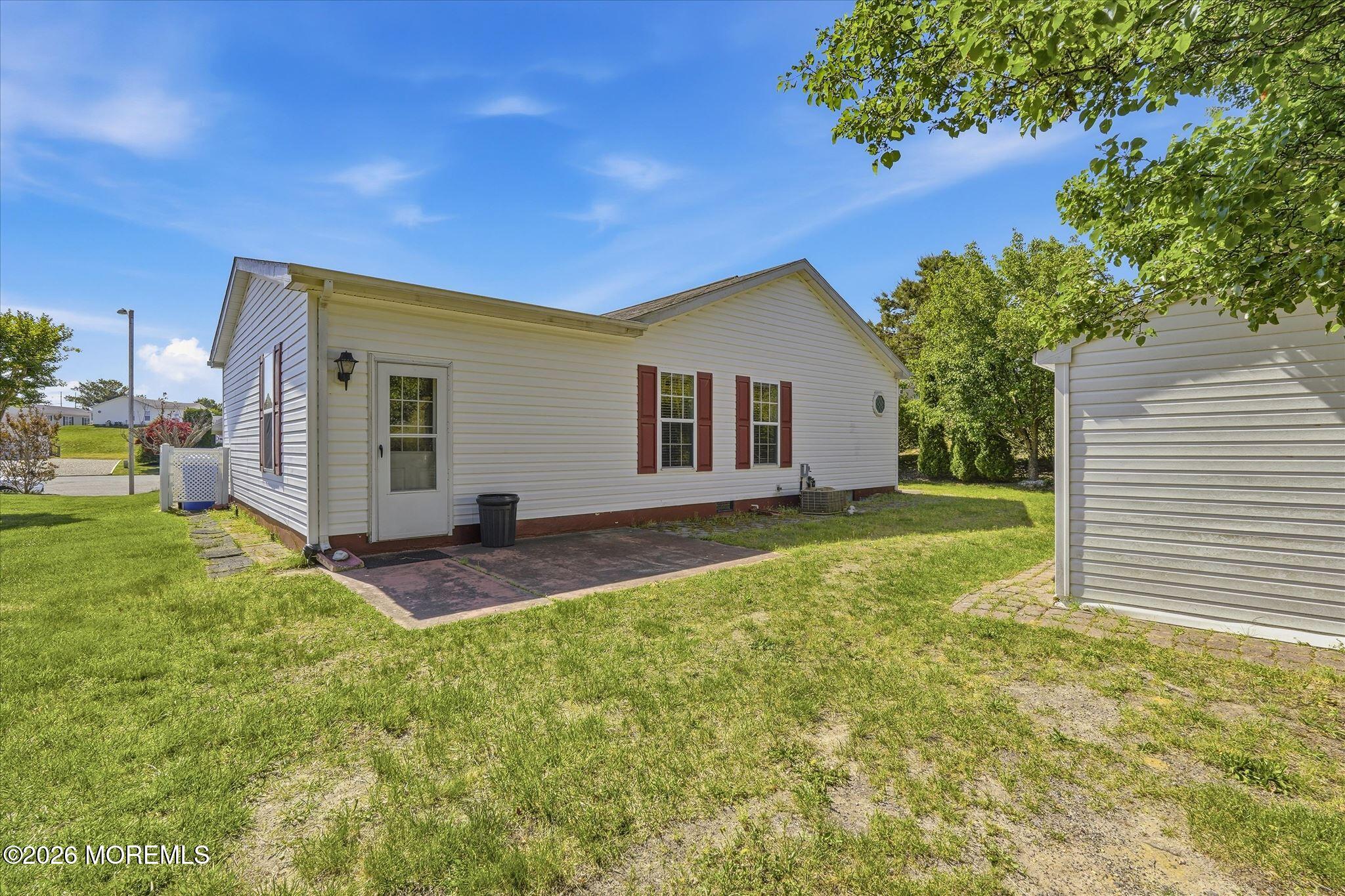 6 Cherry Hill Court Manahawkin NJ 08050