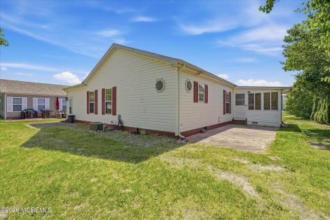 6 Cherry Hill Court Manahawkin NJ 08050