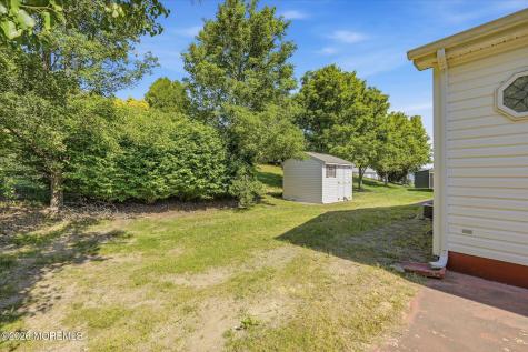 6 Cherry Hill Court Manahawkin NJ 08050