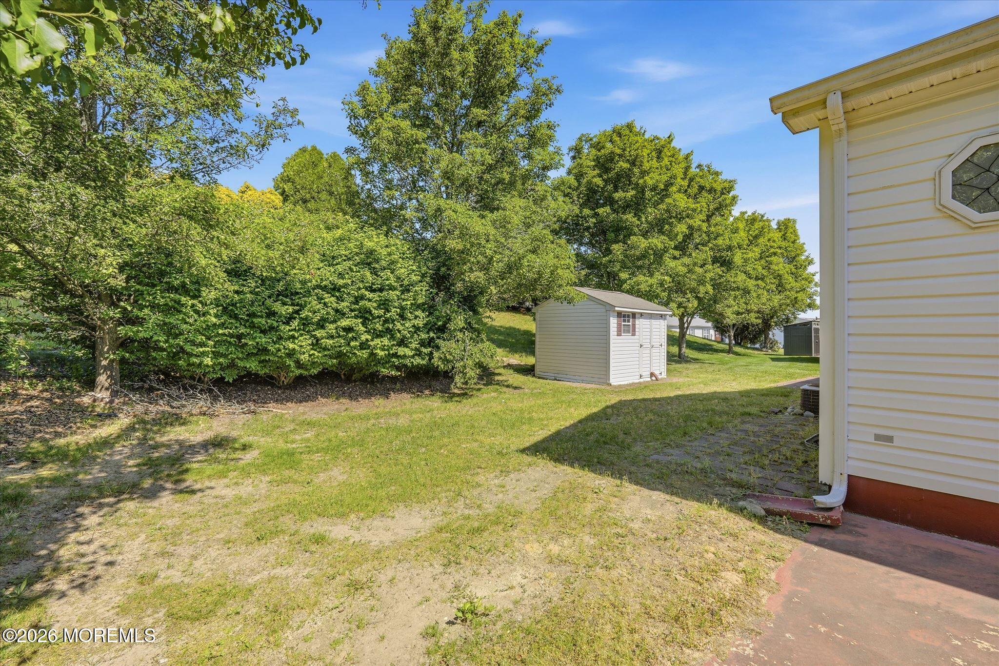 6 Cherry Hill Court Manahawkin NJ 08050