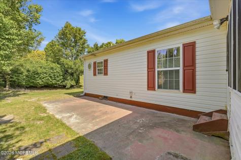6 Cherry Hill Court Manahawkin NJ 08050