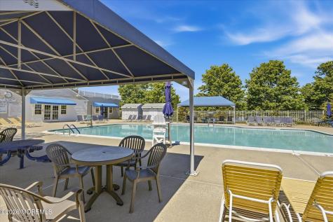 6 Cherry Hill Court Manahawkin NJ 08050