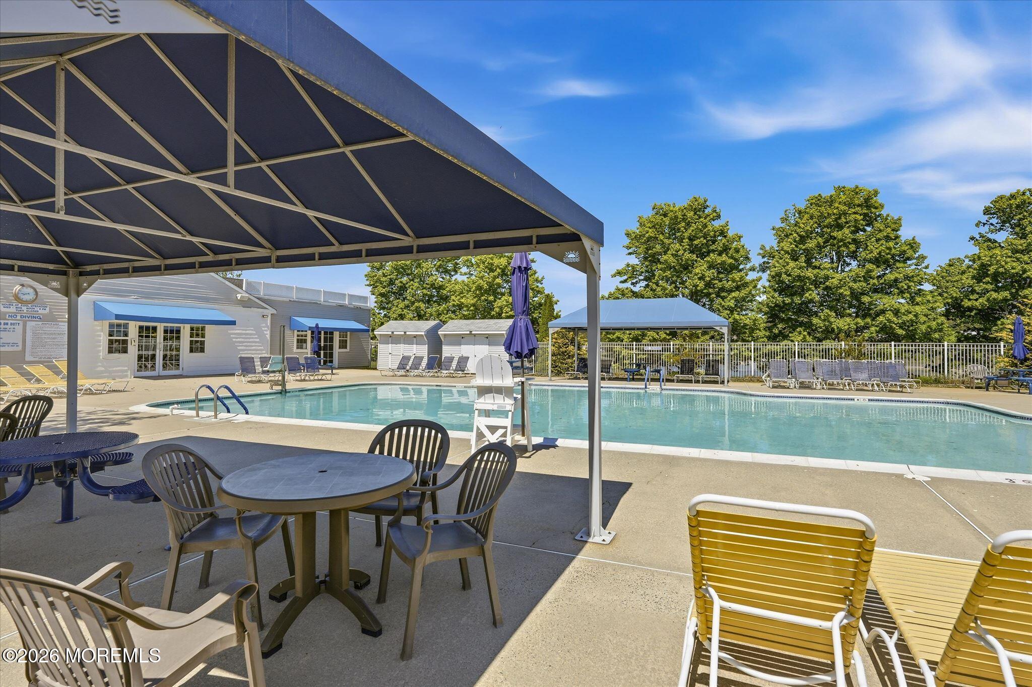 6 Cherry Hill Court Manahawkin NJ 08050