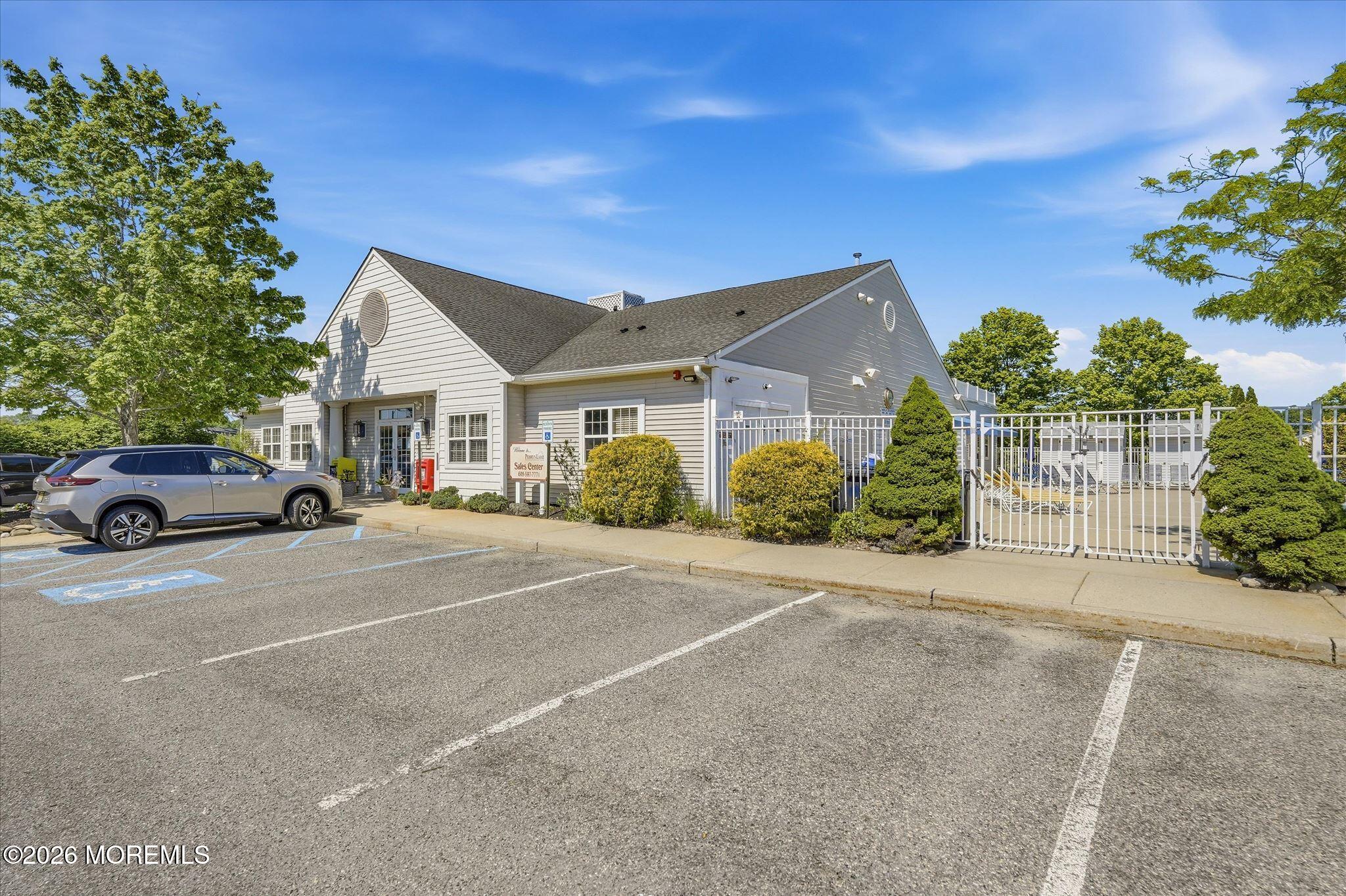 6 Cherry Hill Court Manahawkin NJ 08050