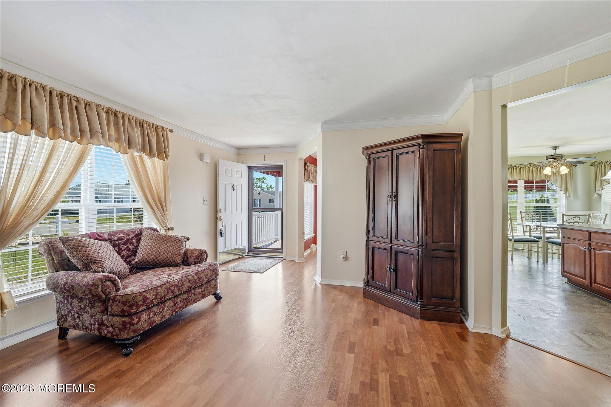 6 Cherry Hill Court Manahawkin NJ 08050