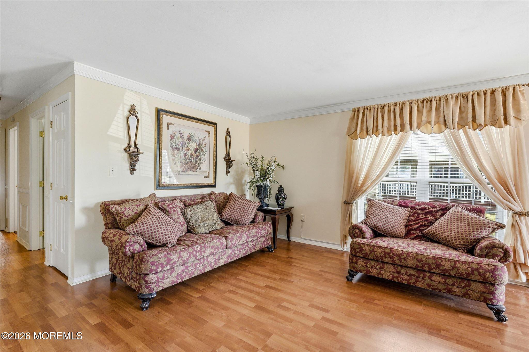 6 Cherry Hill Court Manahawkin NJ 08050