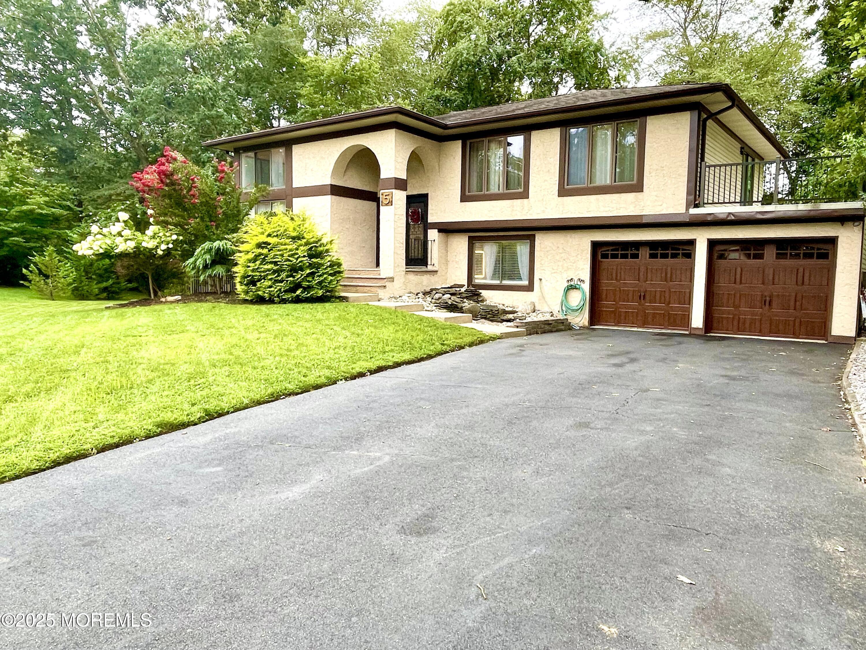 5 Blackfoot Court Toms River NJ 08753