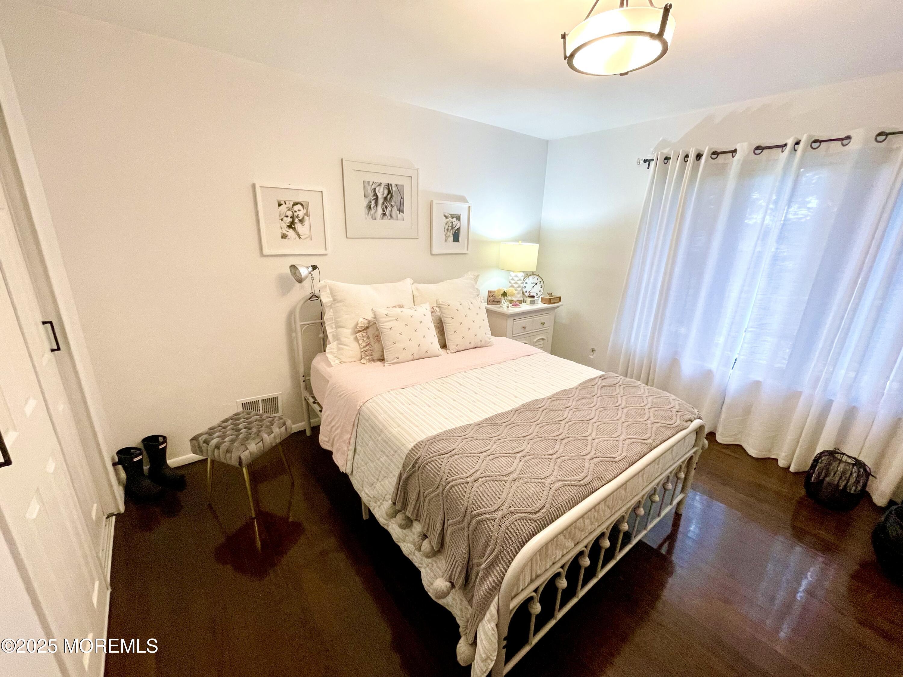 5 Blackfoot Court Toms River NJ 08753